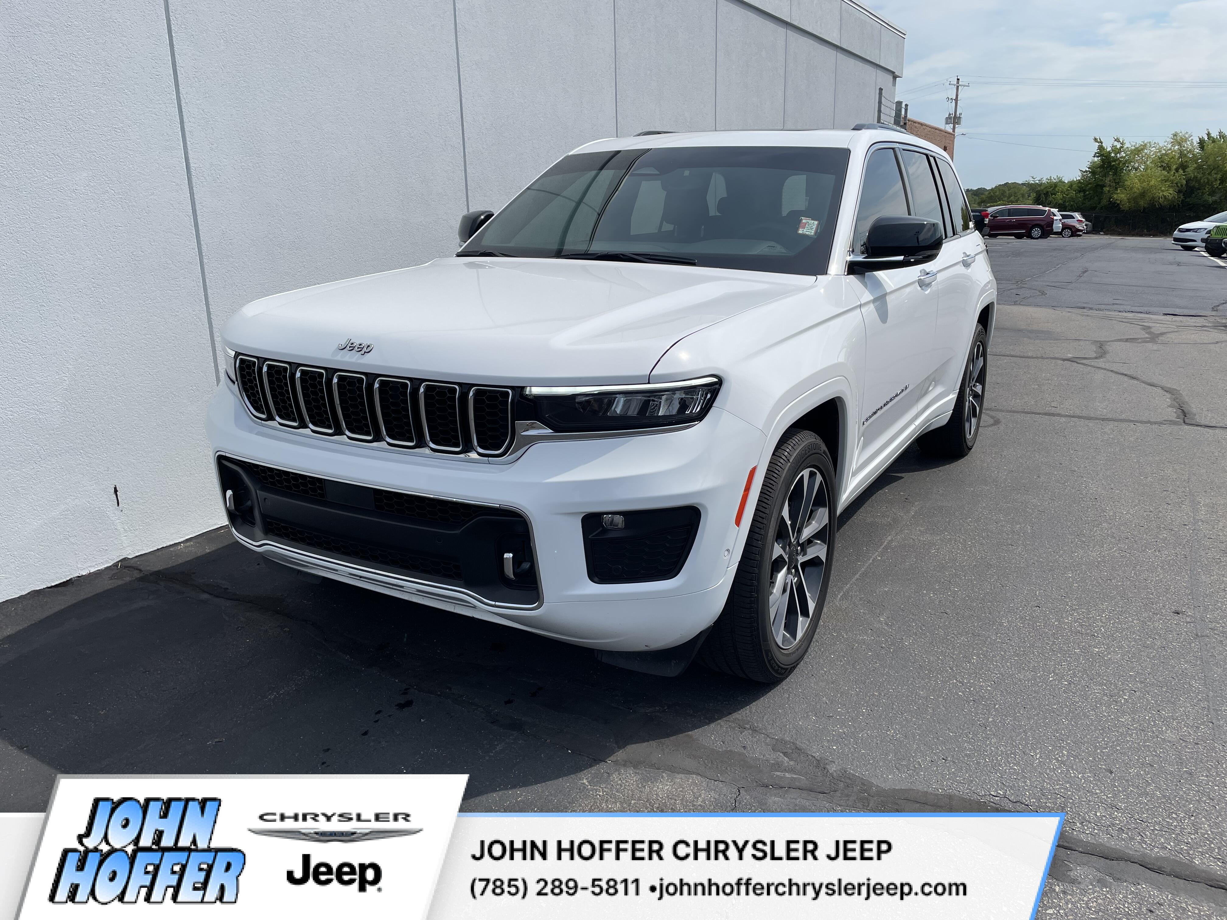 Used 2023 Jeep Grand Cherokee Overland with VIN 1C4RJHDG6PC670493 for sale in Kansas City