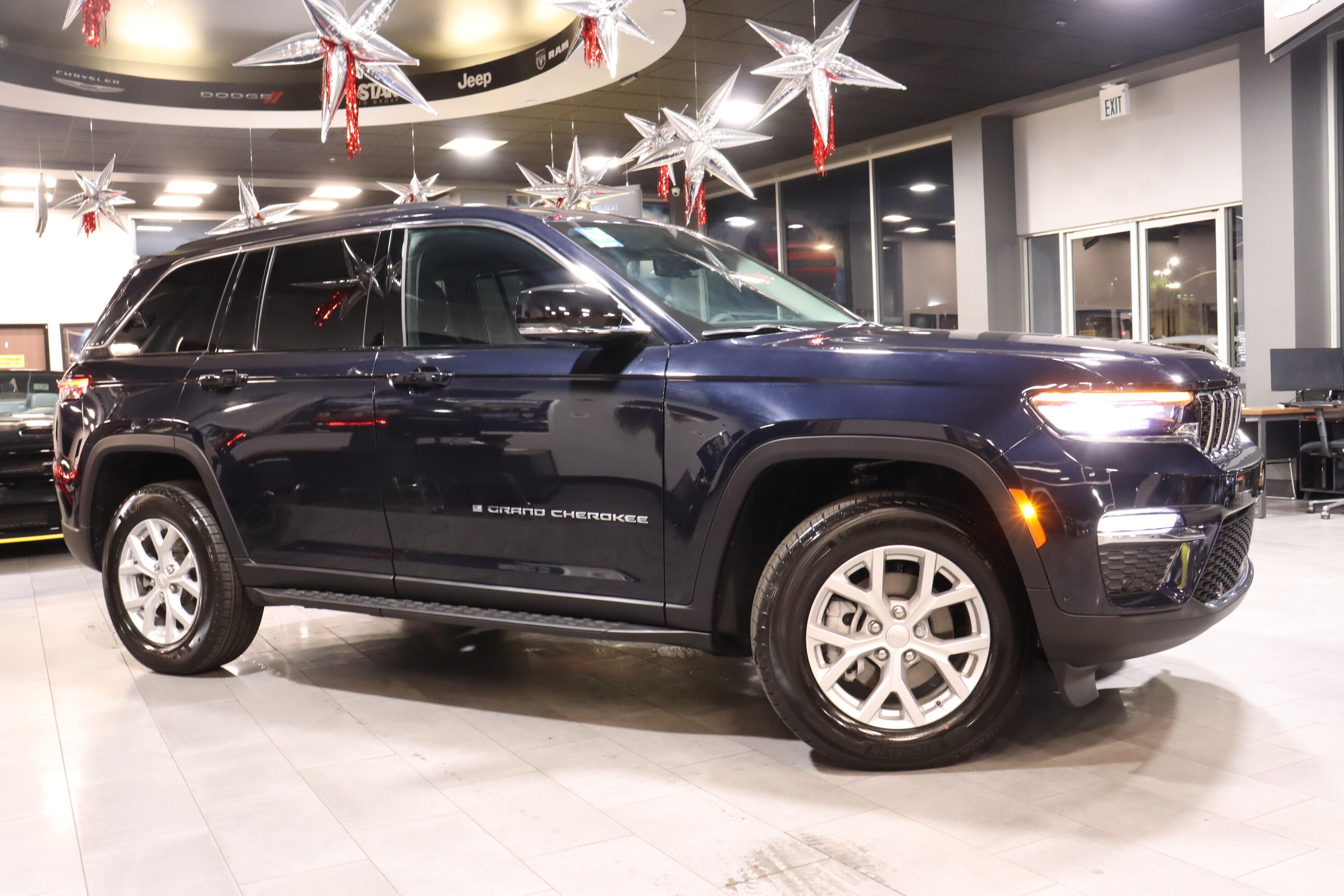 Used 2023 Jeep Grand Cherokee Limited with VIN 1C4RJGBG3PC673431 for sale in Anaheim, CA