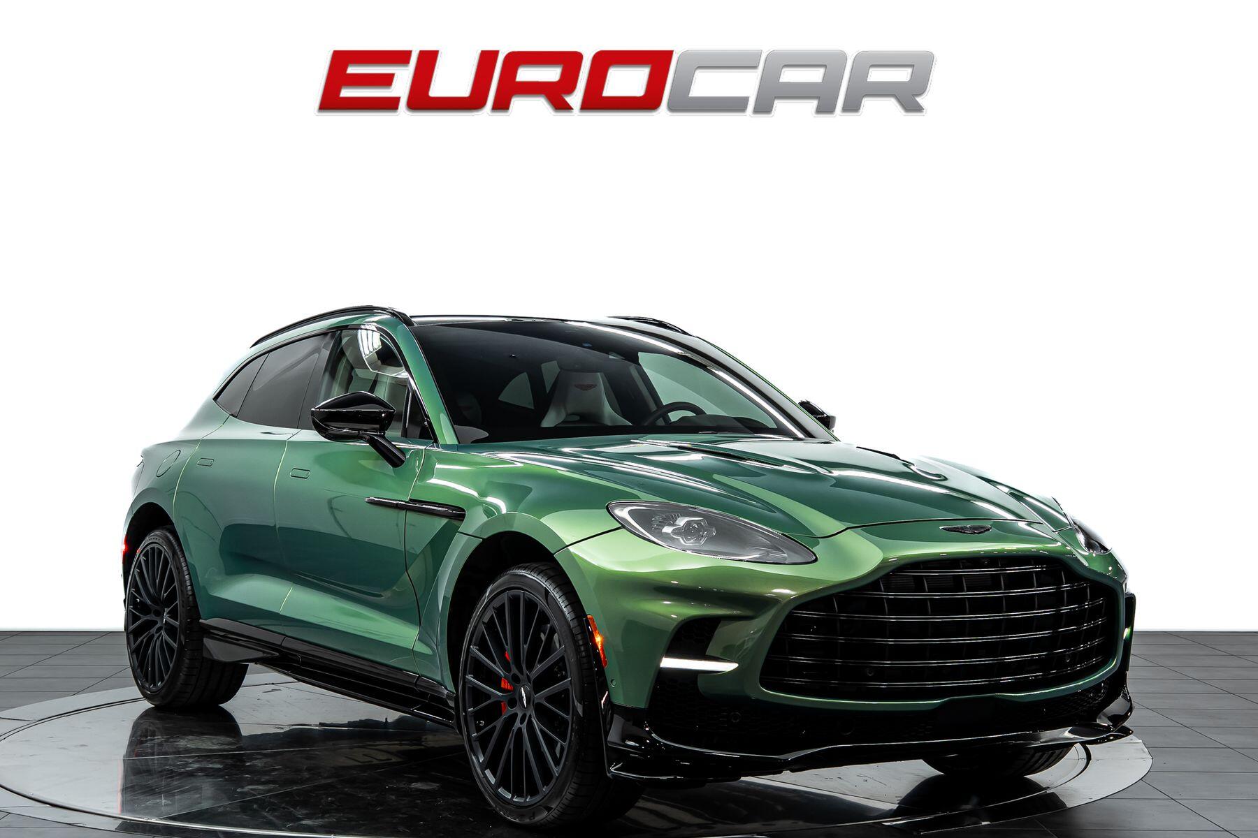 2023 Aston Martin DBX 707 *SPECIAL FACTORY PAINT * PANORAMIC ROOF*Image 7