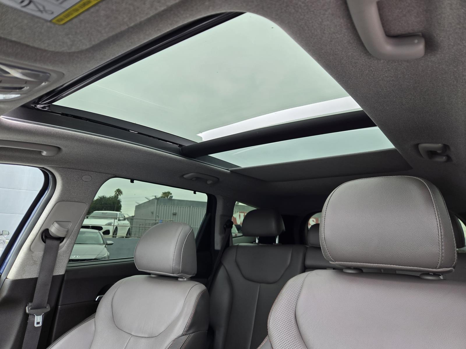 2020 Hyundai Santa Fe Limited - Photo 22