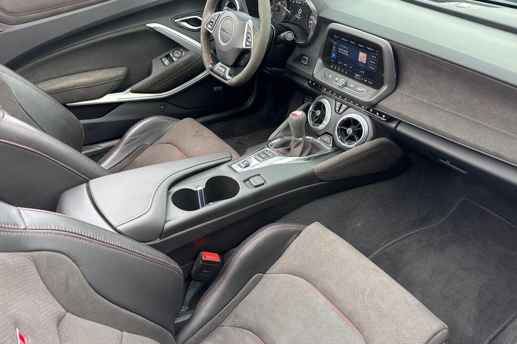 2022 Chevrolet Camaro ZL1 - Photo 16
