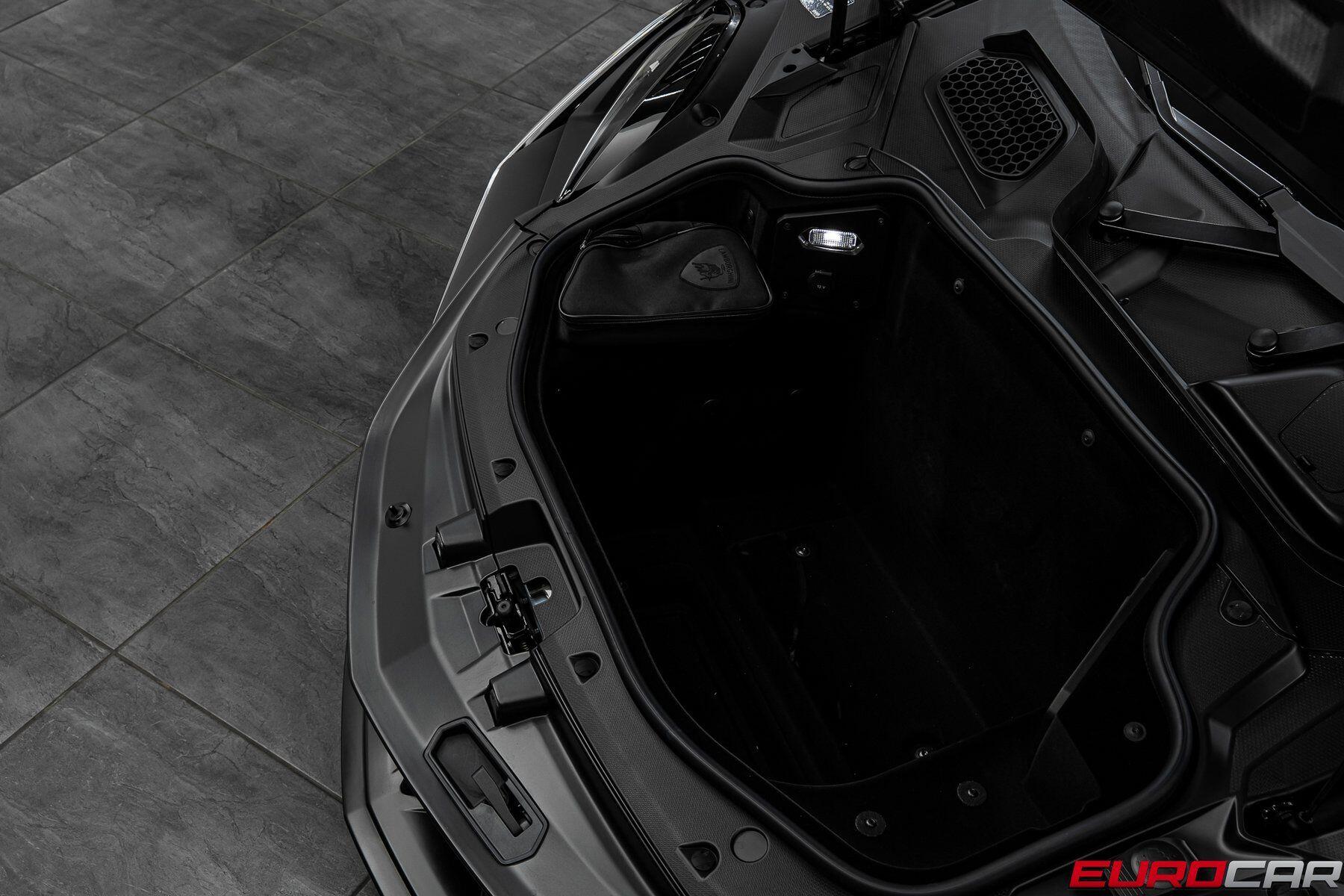 2025 Lamborghini Revuelto *PASSENGER DISPLAY * FULL PPF*Image 11