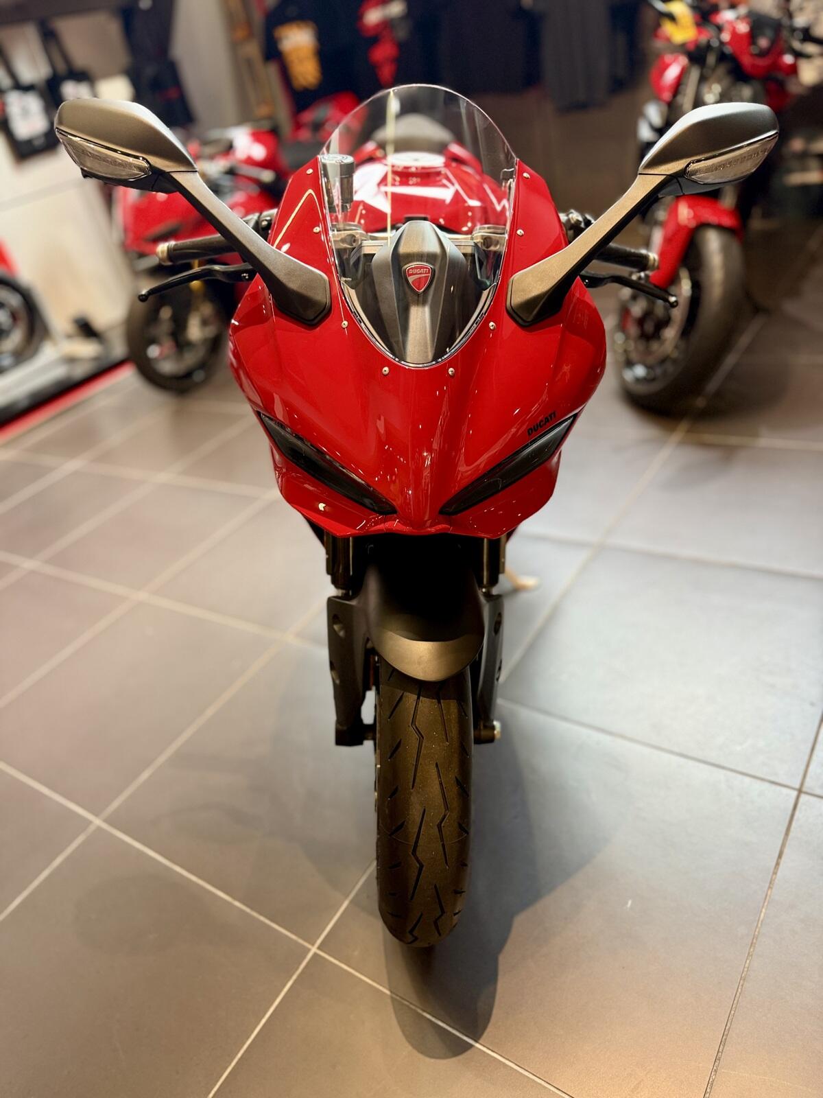New 2026 Ducati PANIGALE V2 