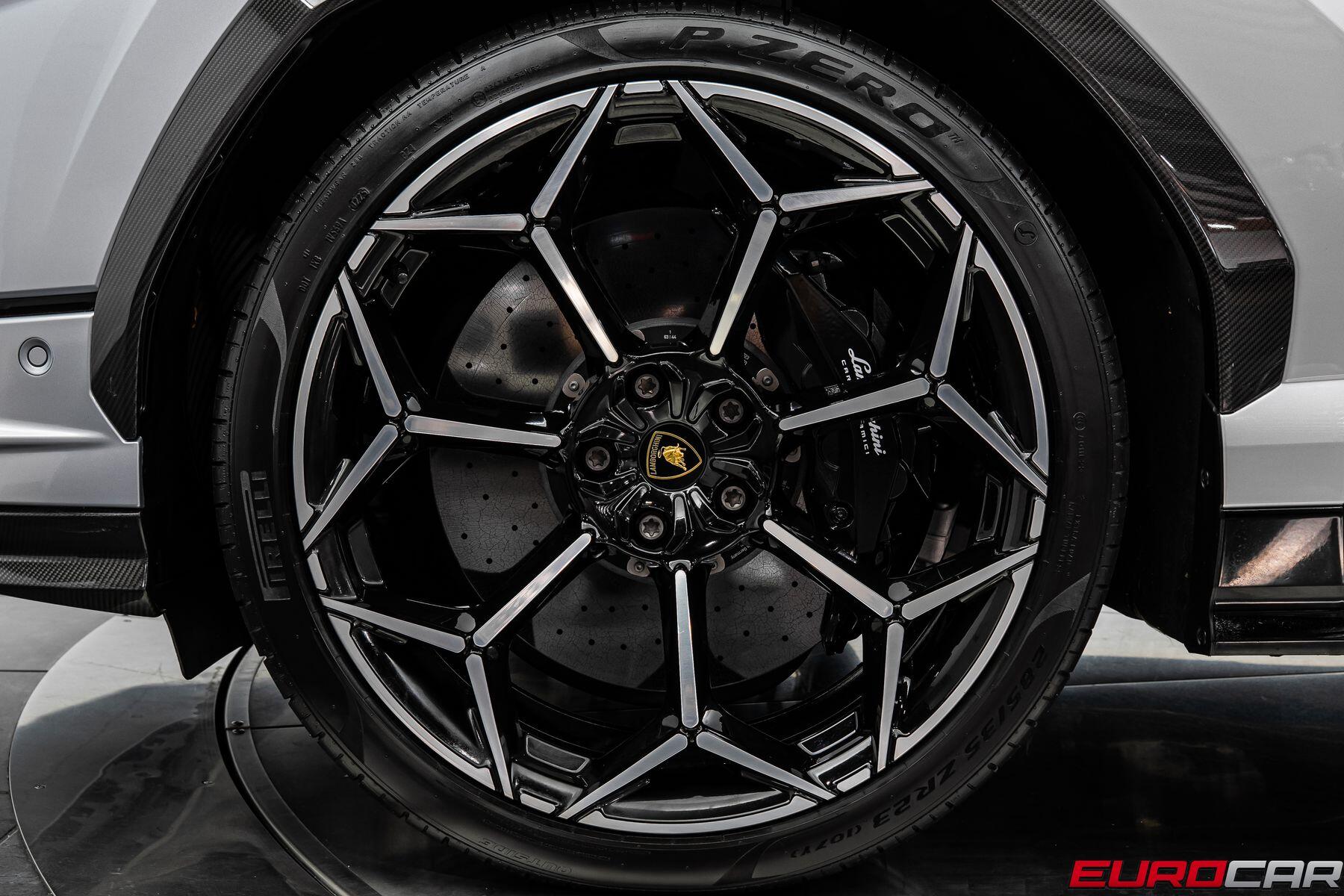 2024 Lamborghini Urus Performante *HUGE CARBON OPTIONS * SUNROOF*Image 30