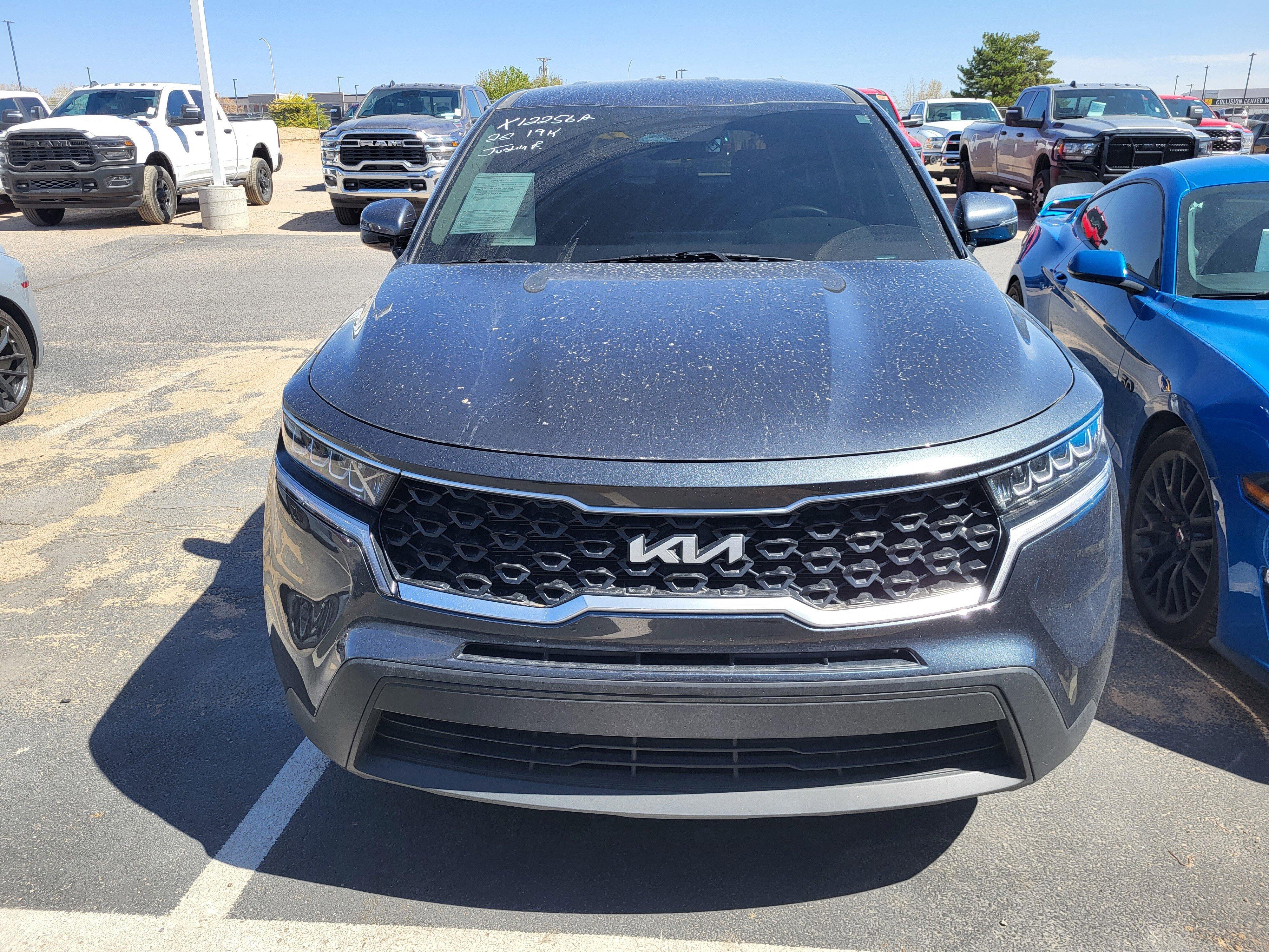 Used 2022 Kia Sorento LX with VIN 5XYRG4LC9NG157706 for sale in Albuquerque, NM