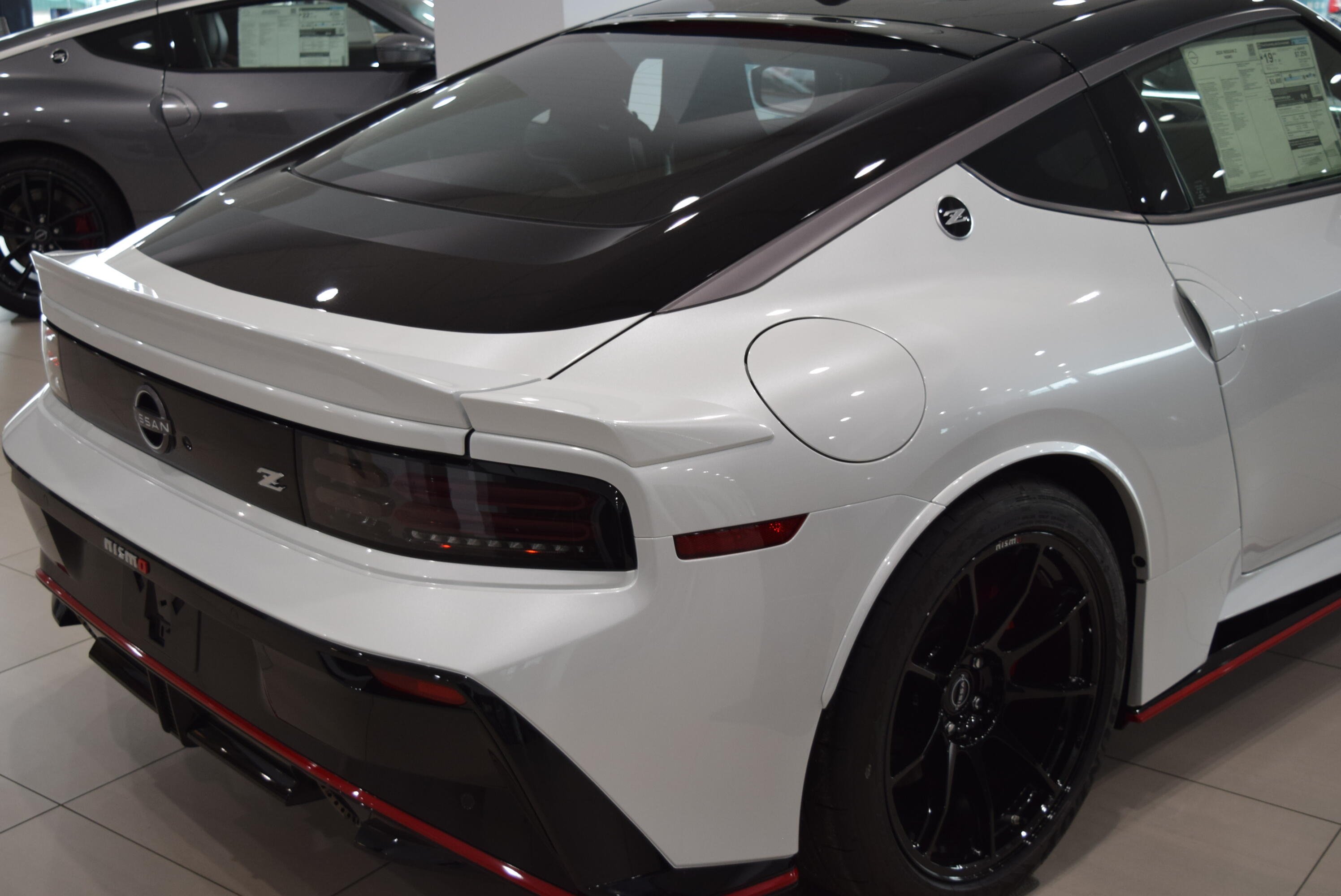 2024 Nissan Z NISMO - Photo 9