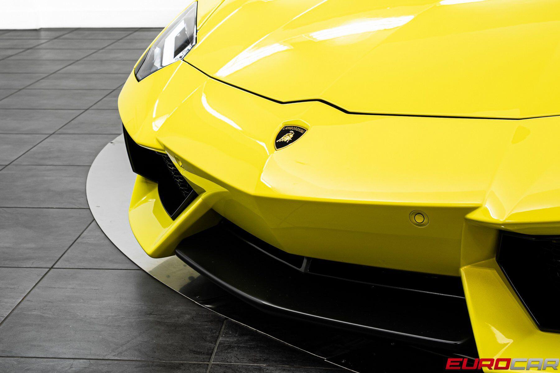 2015 Lamborghini Aventador *FRONT AXLE LIFT * IMMACULATE CONDITION*Image 9