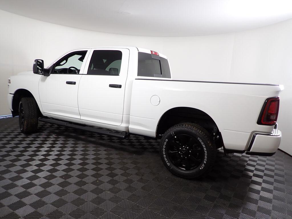 2026 RAM 2500 Tradesman/Black Express - Photo 12
