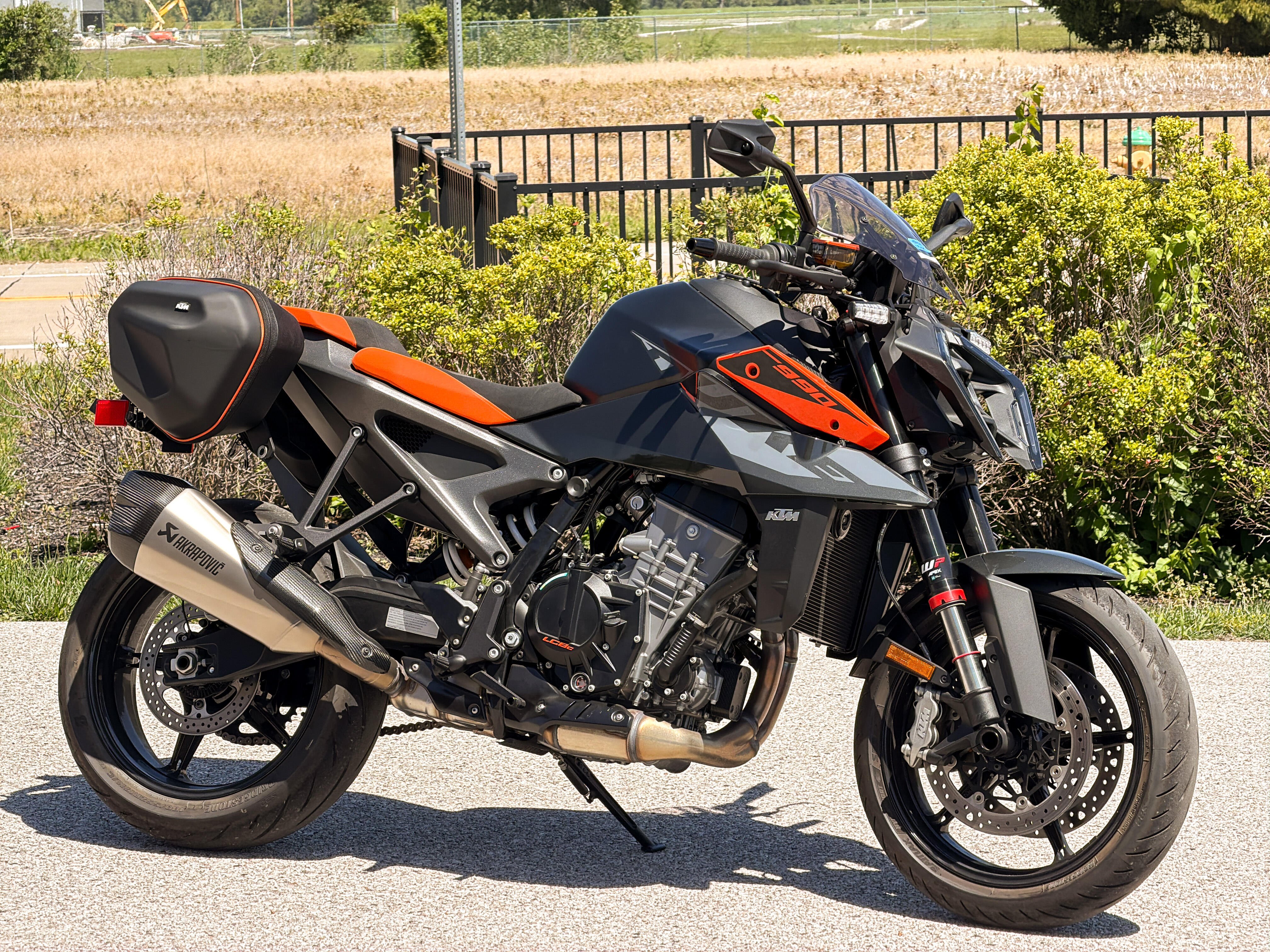 2024 KTM Duke 990