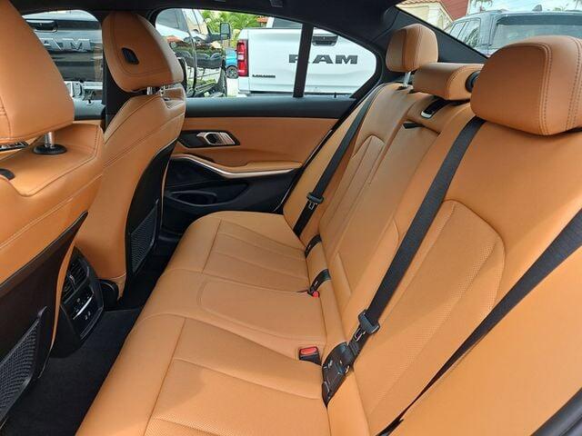 2022 BMW 3 Series 330i - Photo 19