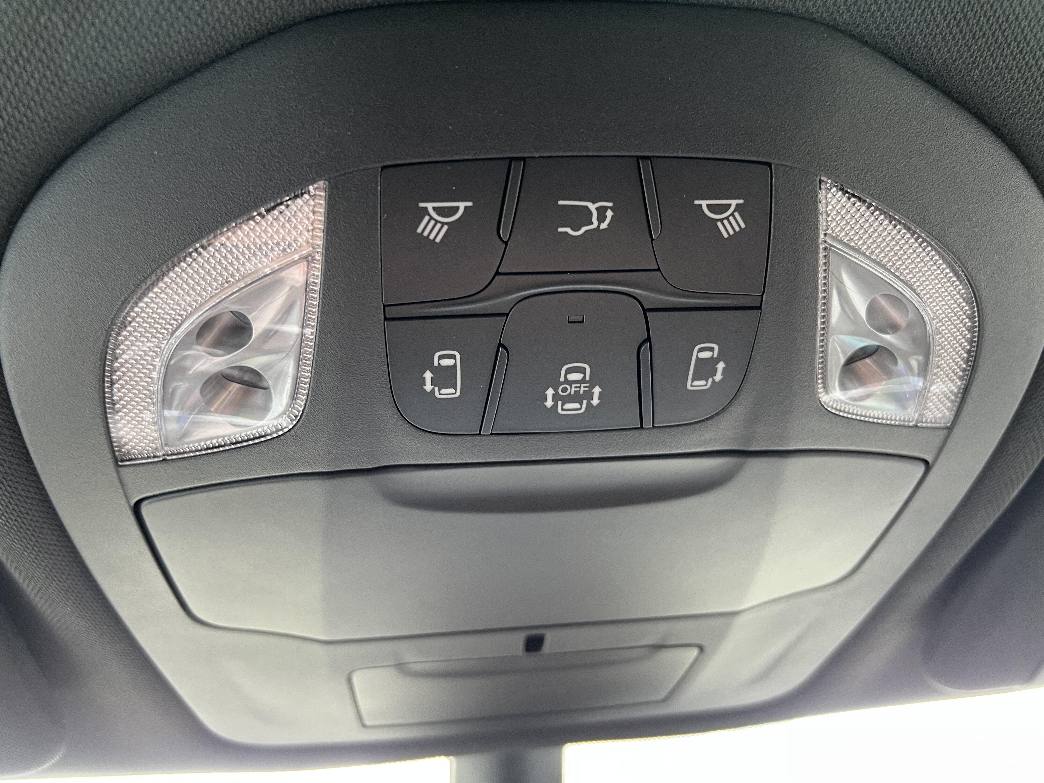 2026 Chrysler Pacifica Select - Photo 15