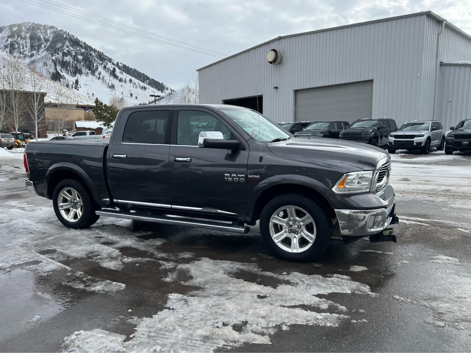 2016 RAM Ram 1500 Pickup Laramie Limited photo 7