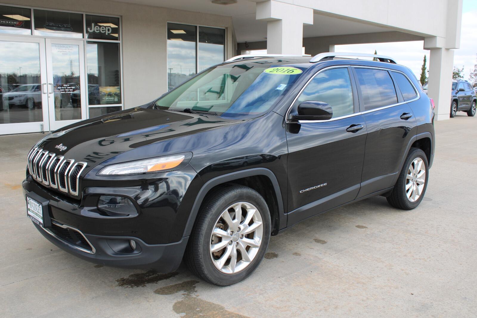 Used 2016 Jeep Cherokee Limited with VIN 1C4PJLDS0GW168124 for sale in Highland, IL