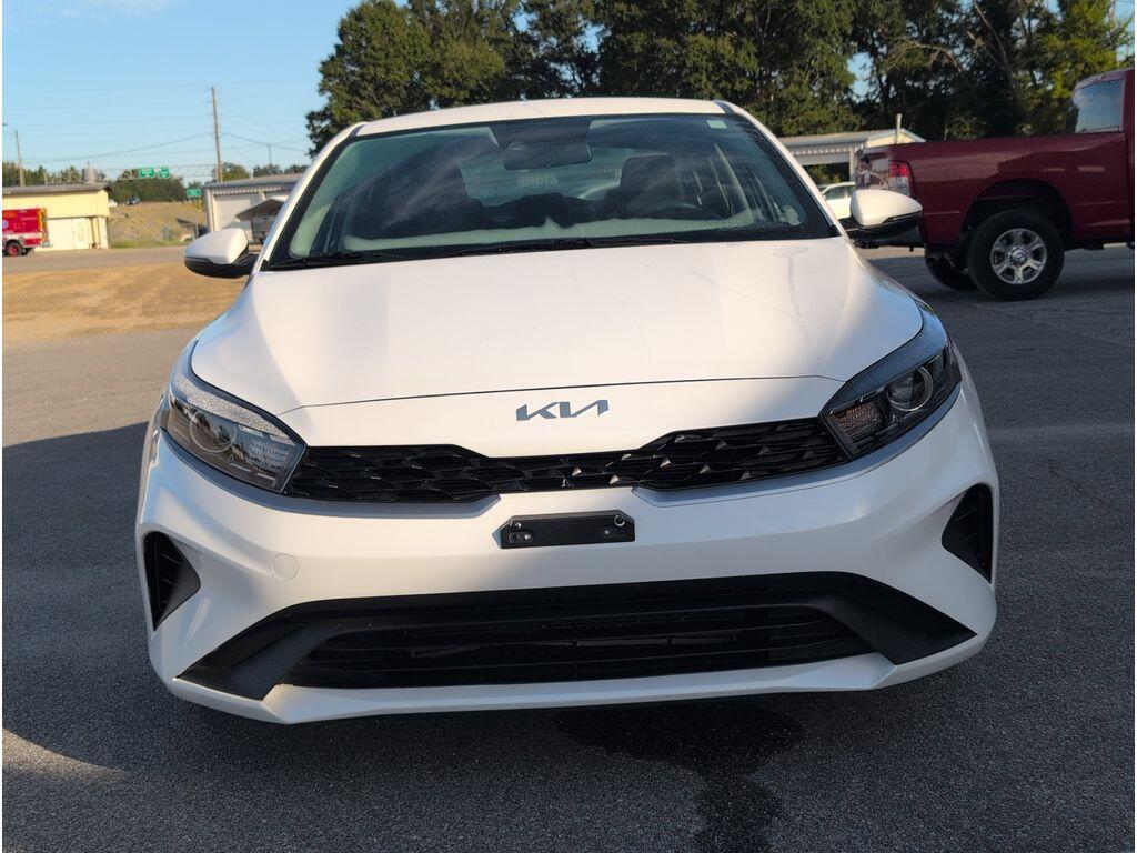 2024 Kia Forte LXS - Photo 8
