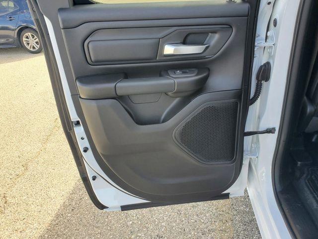 2025 RAM 1500 Tradesman - Photo 13