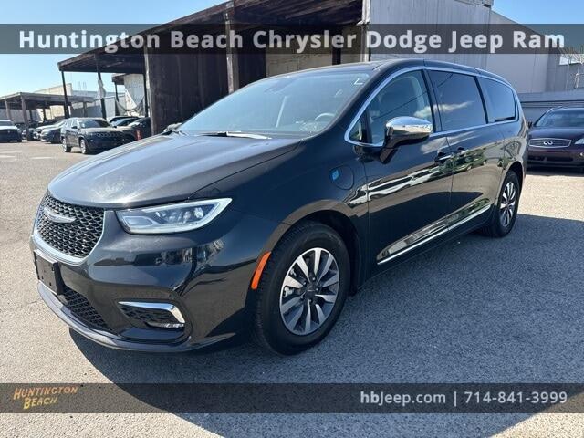 2023 Chrysler Pacifica Hybrid