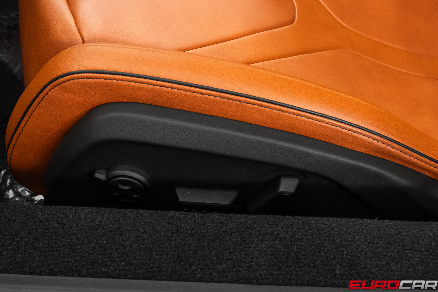 2025 Lamborghini Revuelto *SPECIAL FACTORY PAINT * RARE INTERIOR COLOR*Image 52