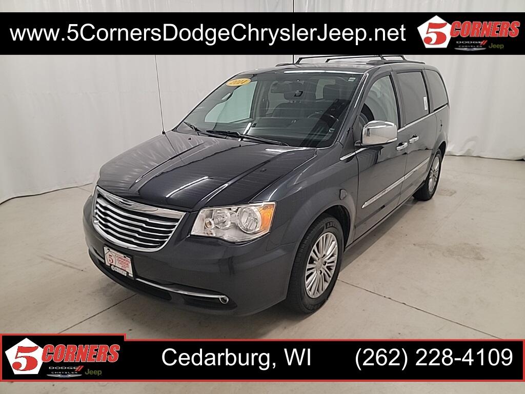 Used 2014 Chrysler Town & Country Touring-L with VIN 2C4RC1CG3ER143003 for sale in Cedarburg, WI