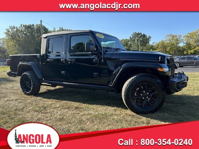 Used 2023 Jeep Gladiator Freedom with VIN 1C6HJTAG6PL519552 for sale in Angola, IN