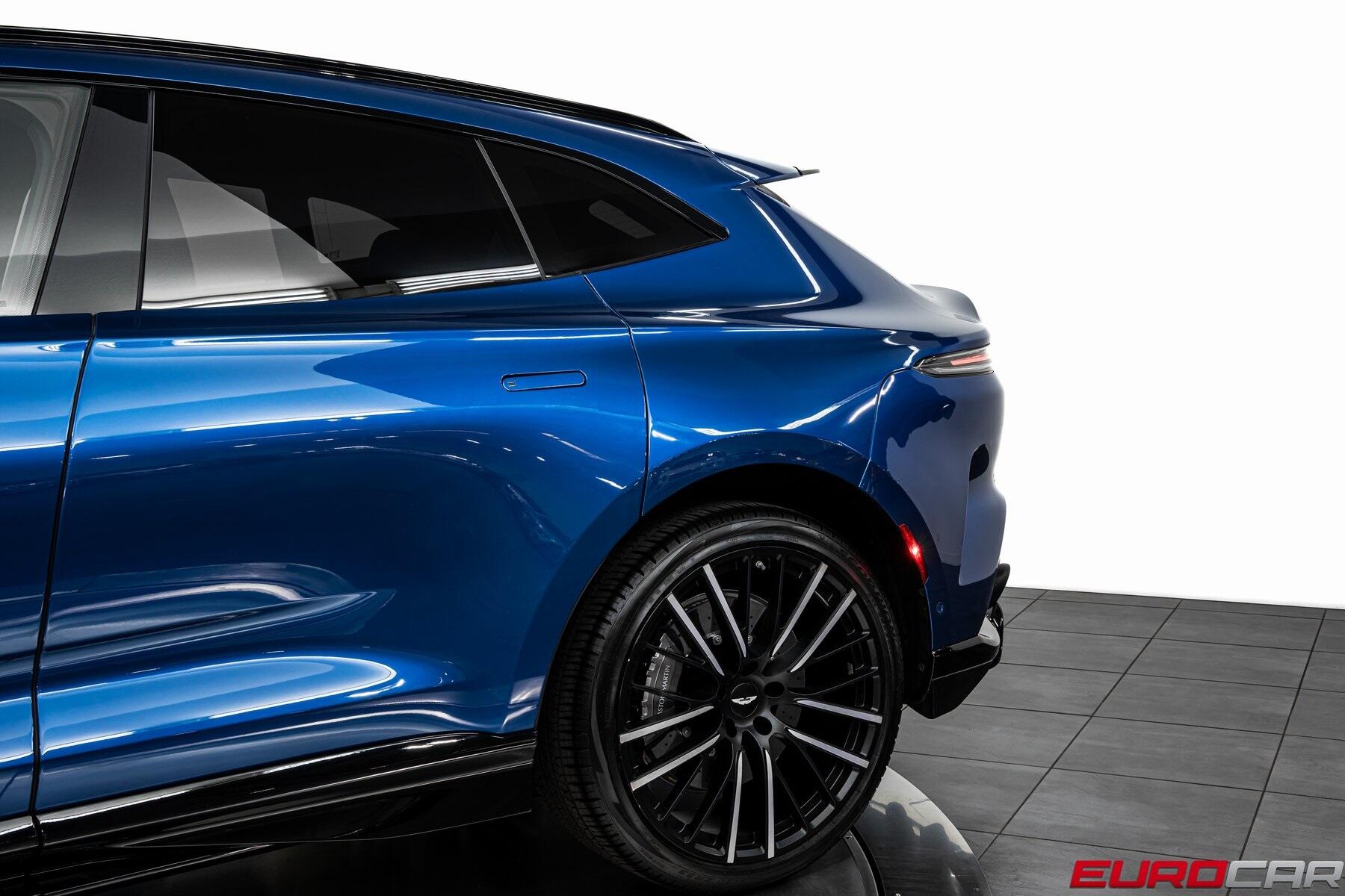 Used 2023 Aston Martin DBX 707 *HUGE CARBON OPTIONS * 23 FORGED WHEELS*Image 15