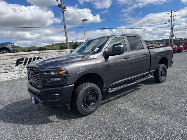 2026 RAM 2500 2500 Tradesman Crew Cab 4x4 6'4' Box