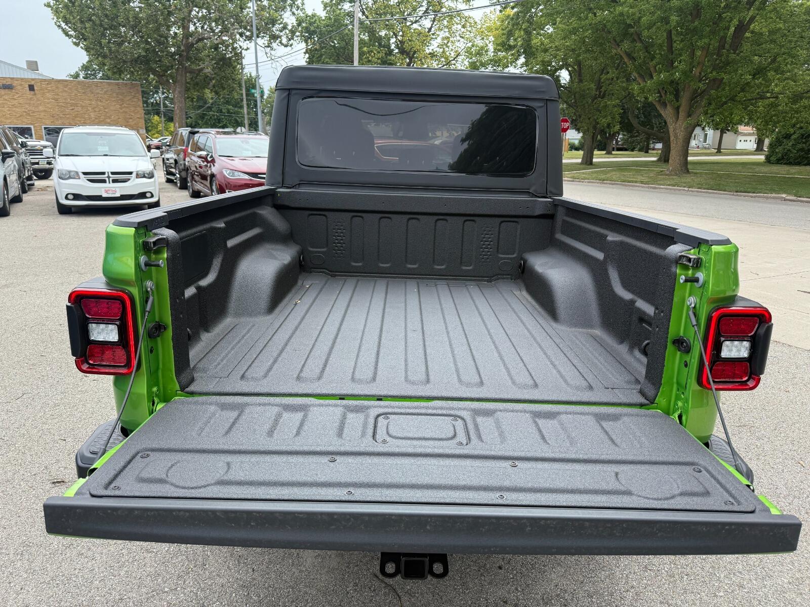 2026 Jeep Gladiator Willys - Photo 7