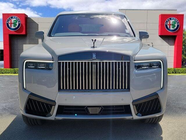 Used 2025 Rolls-Royce Cullinan Black Badge with VIN SLA43HA00SU230775 for sale in Miami, FL