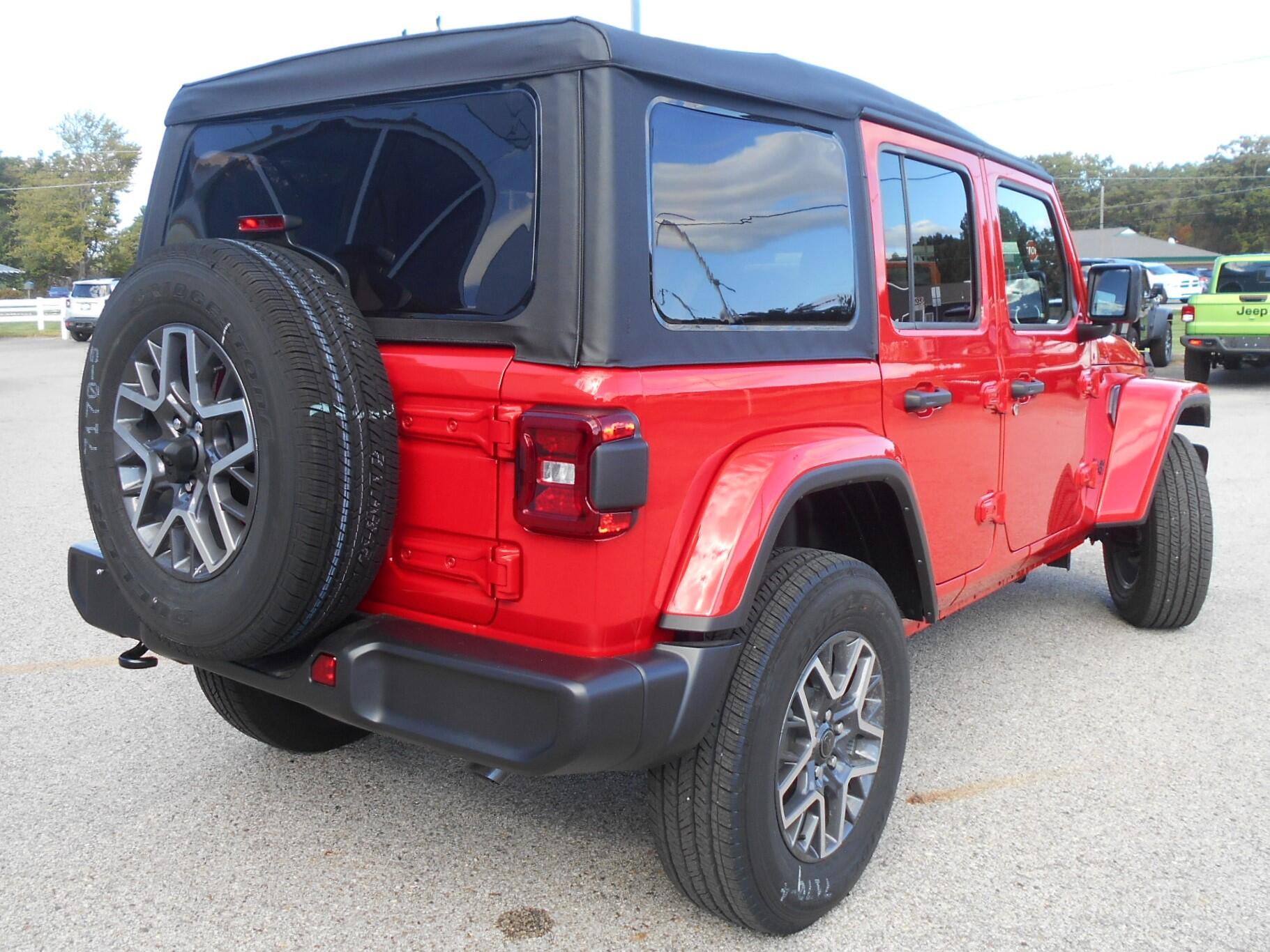2025 Jeep Wrangler 4-Door Sahara - Photo 26