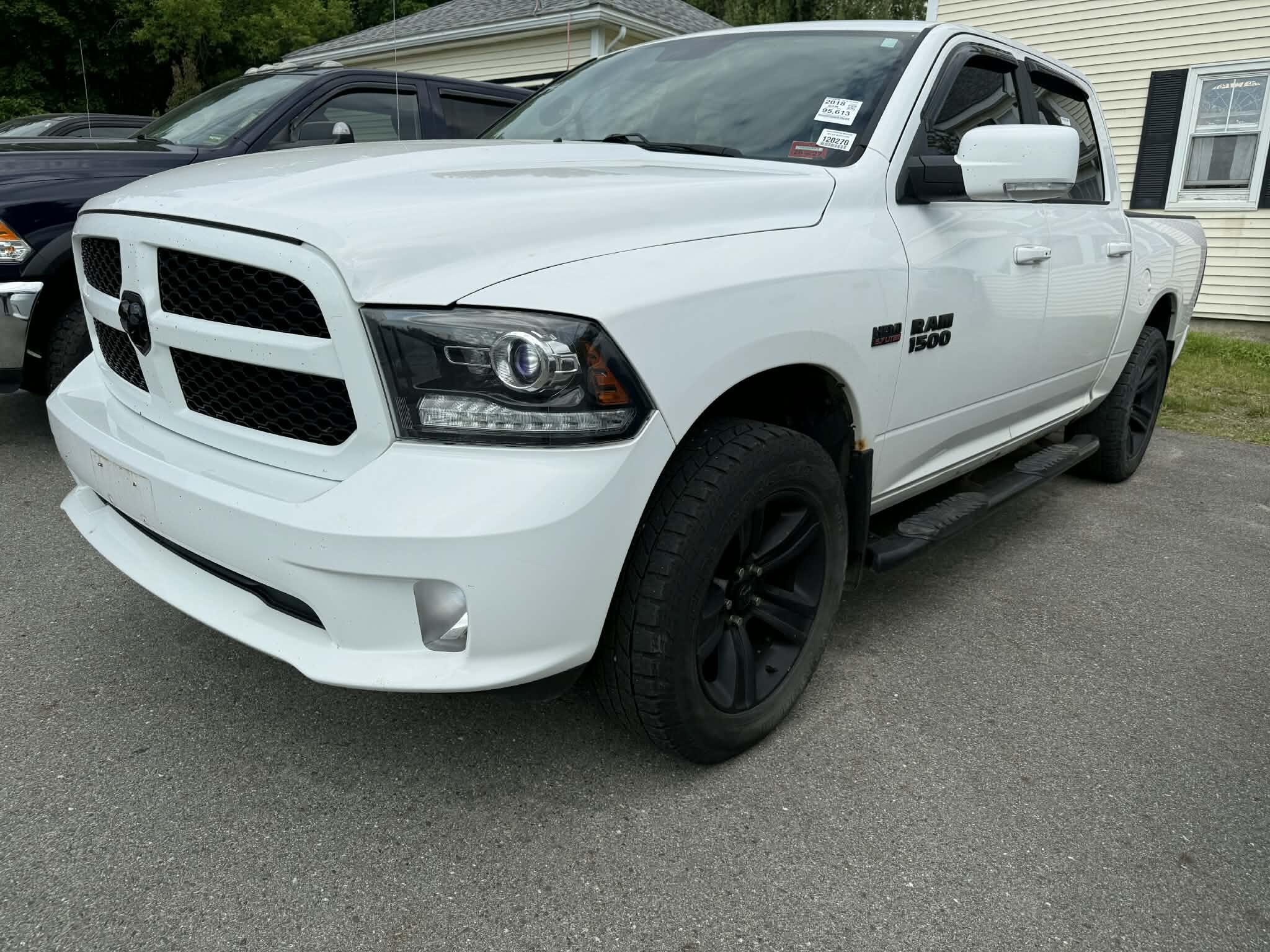 2018 RAM 1500 Night 4x4 Crew Cab 5'7's photo