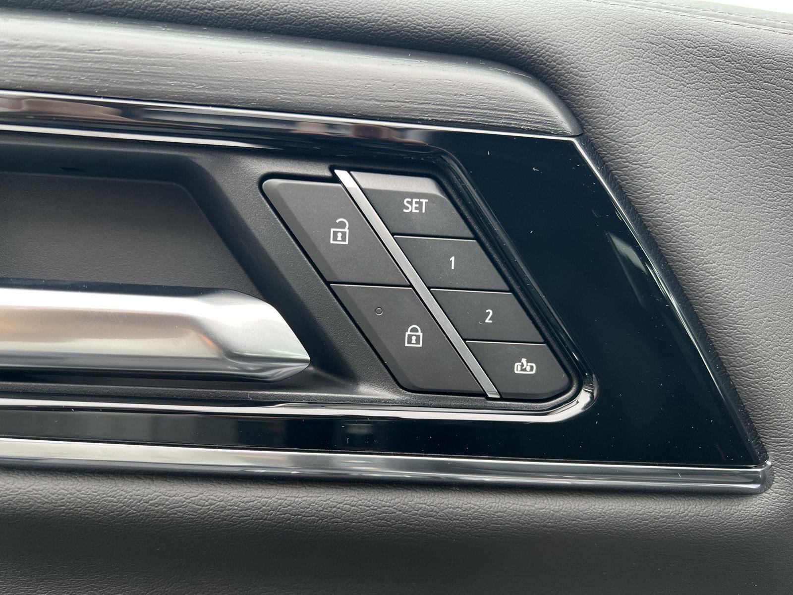 2026 GMC Yukon Denali - Photo 14