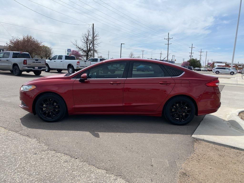Used 2017 Ford Fusion SE with VIN 3FA6P0HD1HR264052 for sale in Garden City, KS