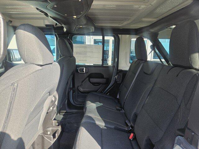2026 Jeep Wrangler 4-Door Willys - Photo 13