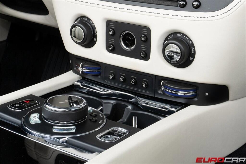 Used 2018 Rolls-Royce Dawn *BESPOKE INTERIOR * IMMACULATE CONDITION*Image 34
