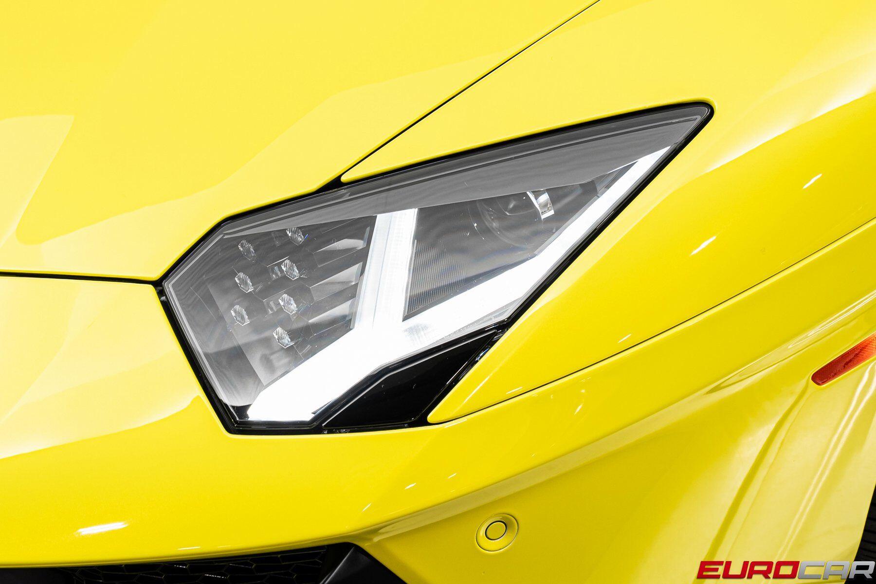 2015 Lamborghini Aventador *FRONT AXLE LIFT * IMMACULATE CONDITION*Image 10