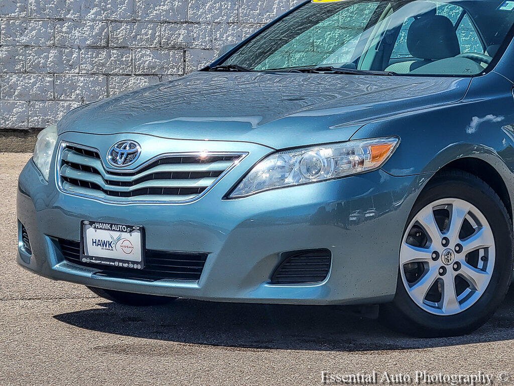 Used 2011 Toyota Camry LE with VIN 4T4BF3EKXBR148852 for sale in Glenview, IL