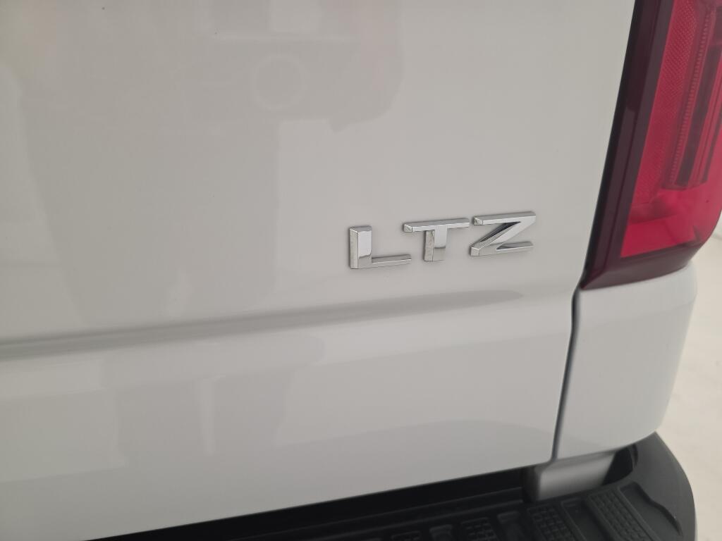 2023 Chevrolet Silverado 1500 LTZ - Photo 18