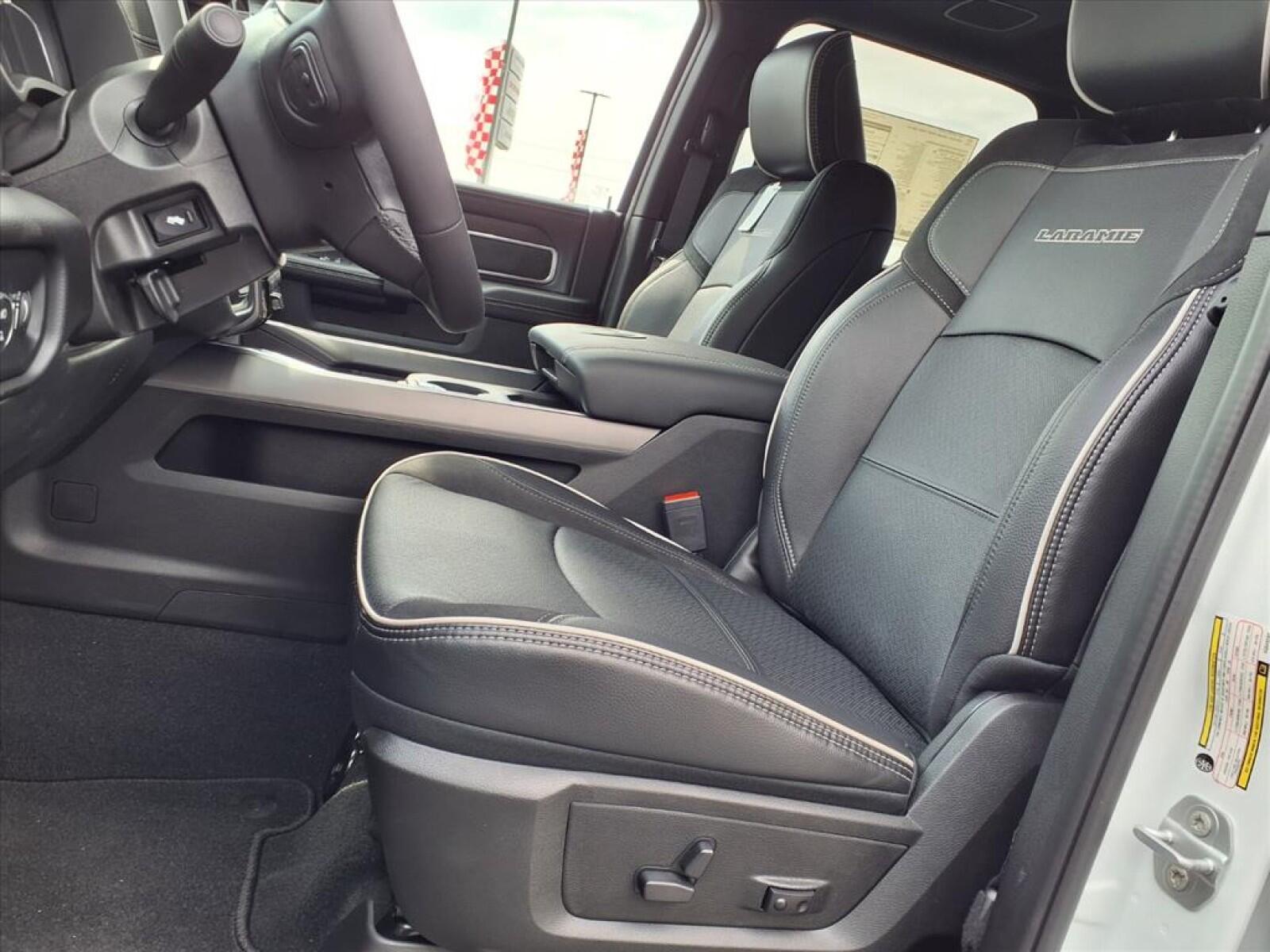 2025 RAM 2500 Laramie - Photo 8