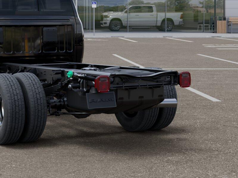 2026 RAM 3500 Chassis Tradesman - Photo 32