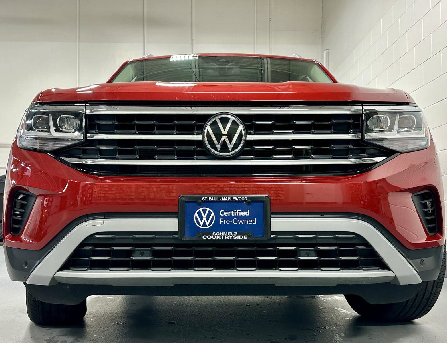 Used 2022 Volkswagen Atlas SEL with VIN 1V2BR2CA6NC565078 for sale in Maplewood, Minnesota