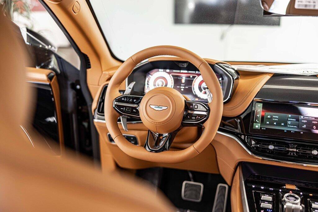 2026 Aston Martin DBX 707 - Photo 36
