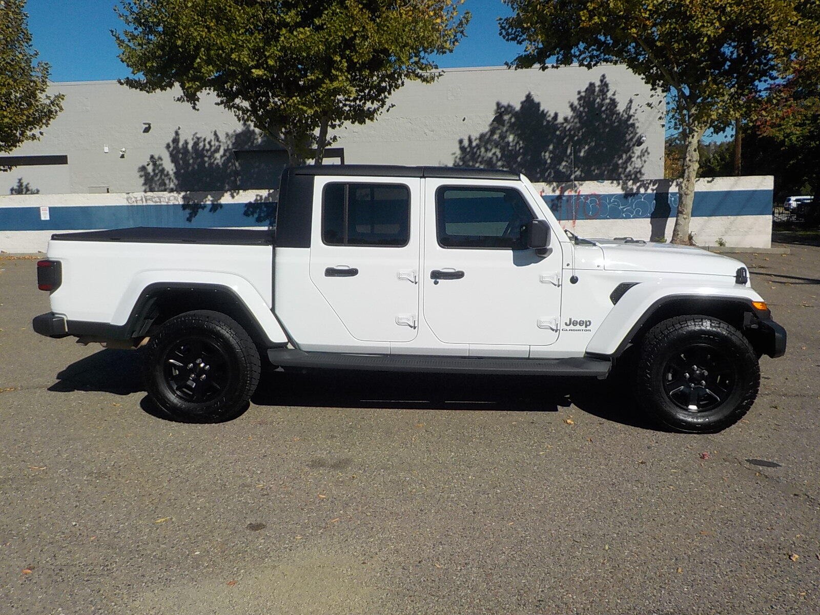 2022 Jeep Gladiator Overland - Photo 8