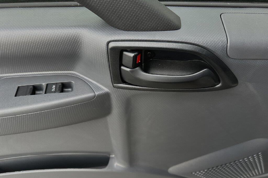 2024 Isuzu NPR HD - Photo 10