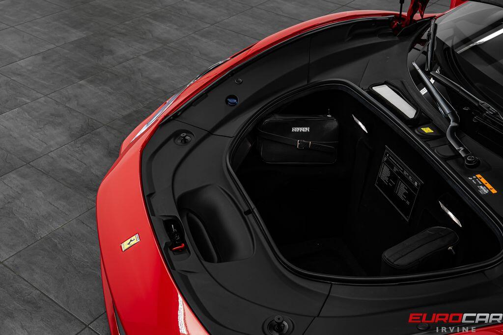 2021 Ferrari F8 Tributo *CARBON STEERING WHEEL * FULL ELECTRIC SEATS*Image 10