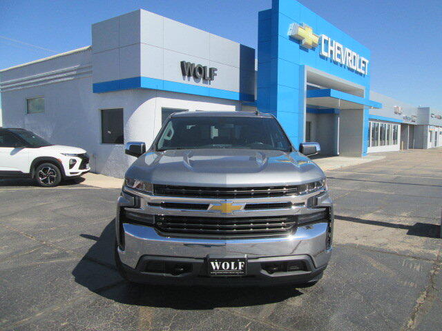 Used 2020 Chevrolet Silverado 1500 LT with VIN 3GCUYDET7LG250002 for sale in Ogallala, NE