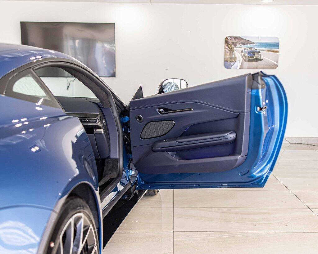 2026 Aston Martin Vantage Base - Photo 29