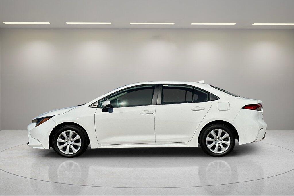 2025 Toyota Corolla LE - Photo 6
