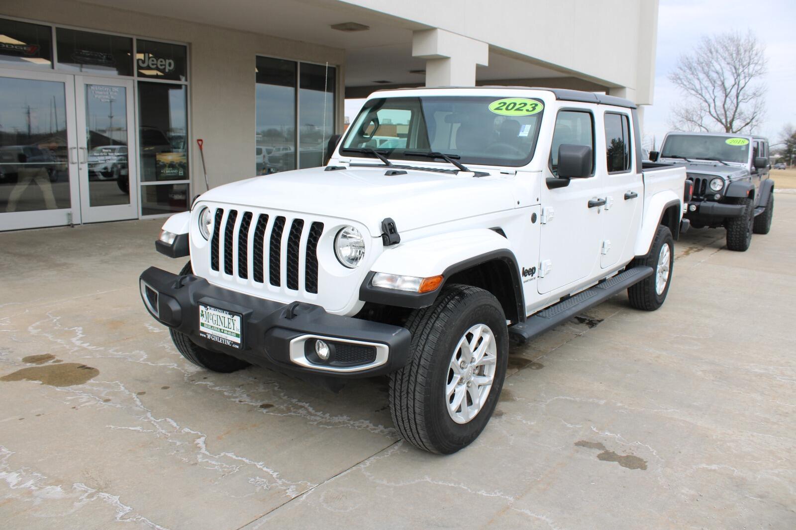 Certified 2023 Jeep Gladiator Sport S with VIN 1C6HJTAG5PL542630 for sale in Highland, IL