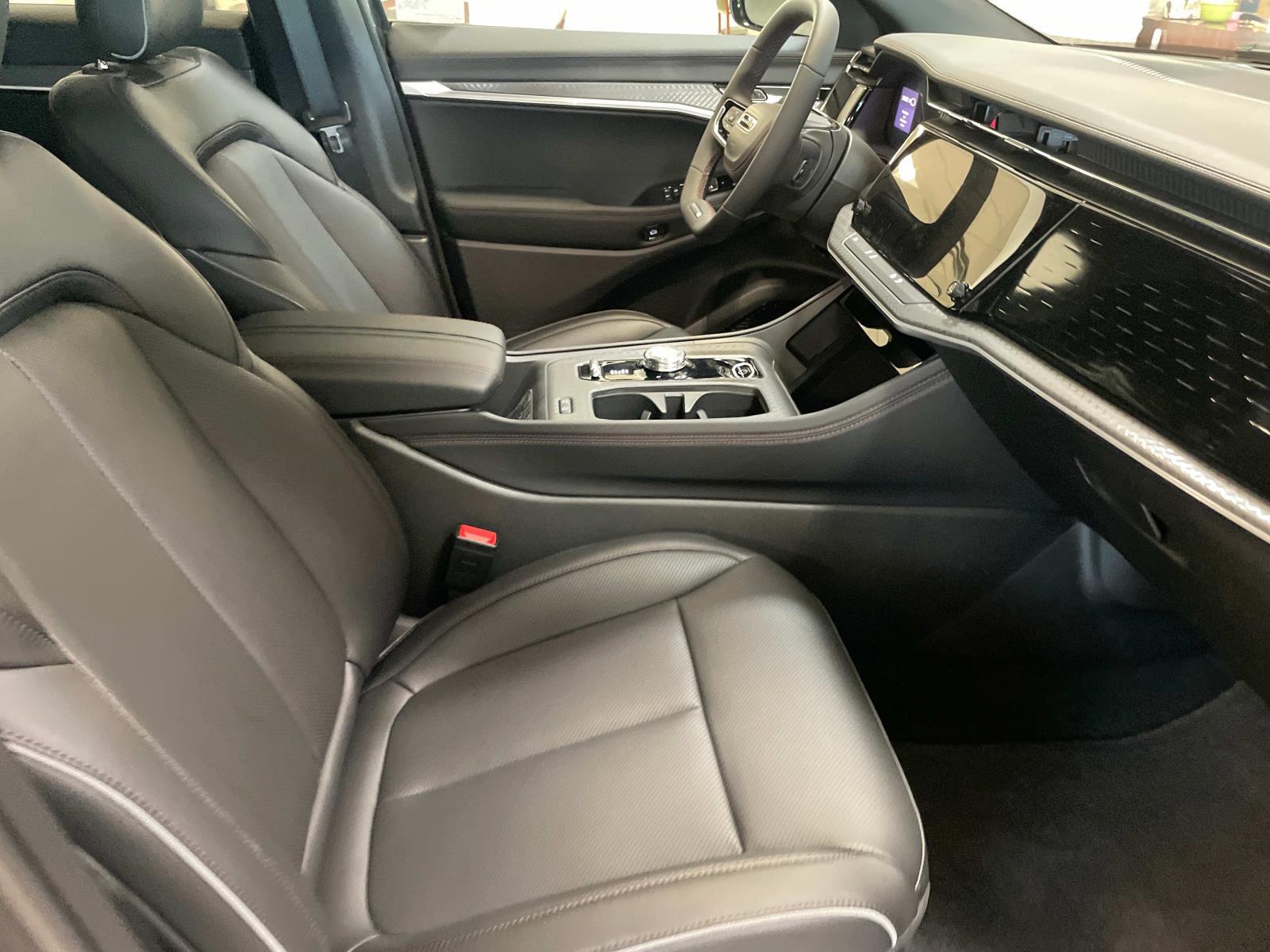 2025 Jeep Wagoneer S Limited - Photo 19