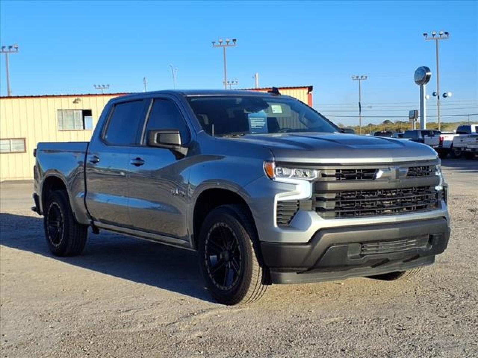 Used 2024 Chevrolet Silverado 1500 LT with VIN 2GCPACED6R1228787 for sale in Uvalde, TX