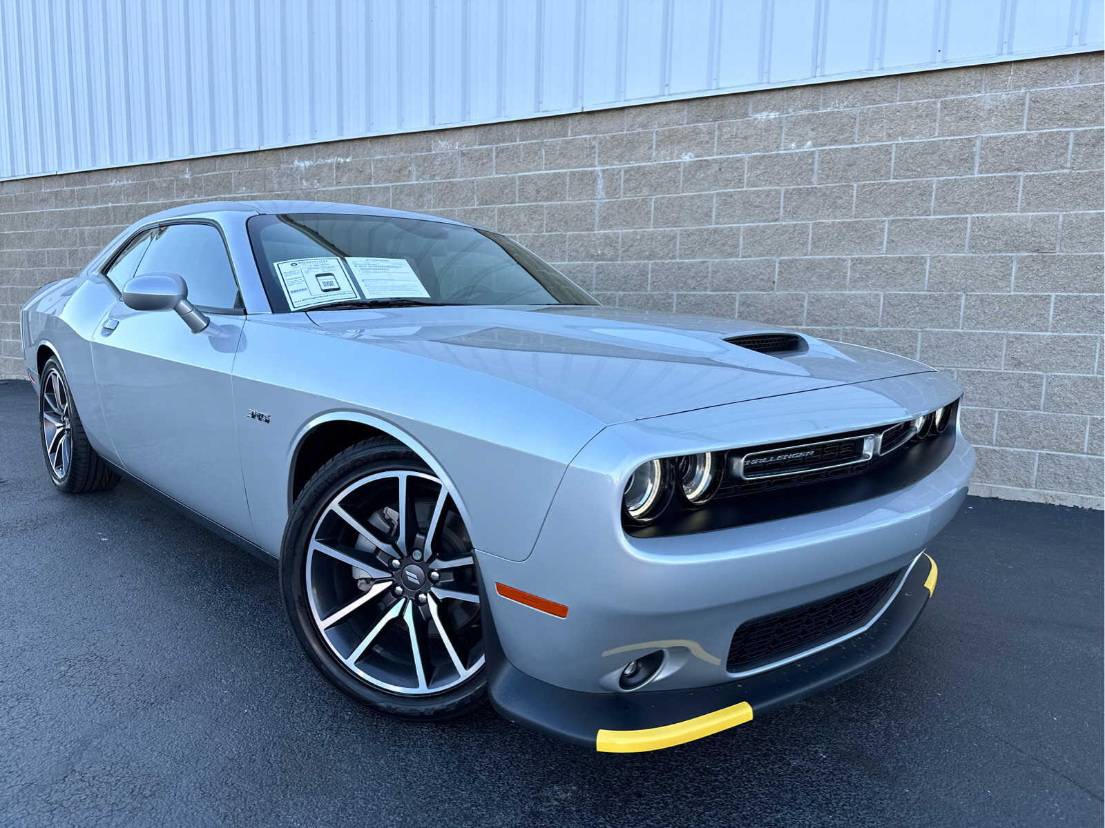 Used 2023 Dodge Challenger R/T with VIN 2C3CDZBT2PH668597 for sale in Wilmington, OH